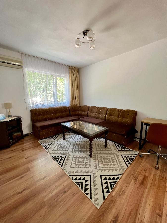 Compact City Center Apartment Kŭrdzhali Exteriér fotografie
