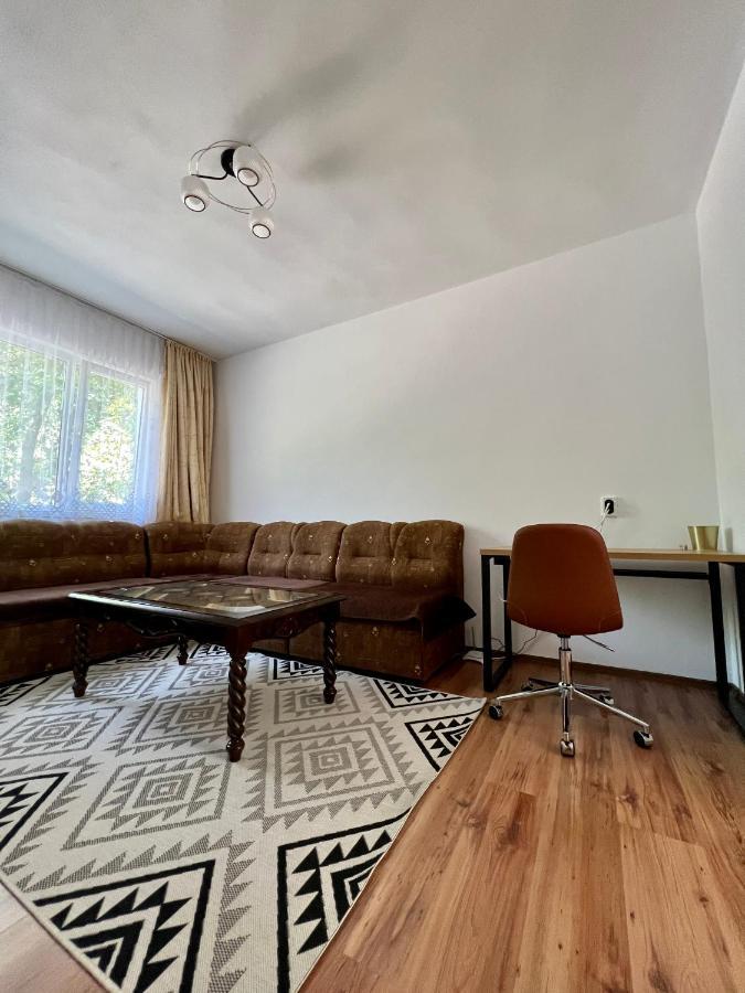 Compact City Center Apartment Kŭrdzhali Exteriér fotografie