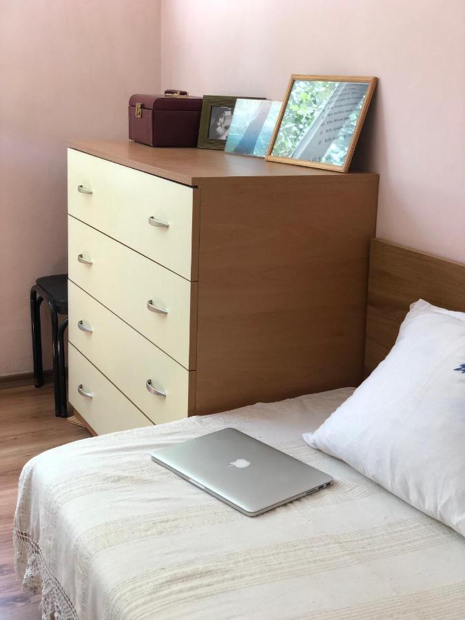 Compact City Center Apartment Kŭrdzhali Exteriér fotografie